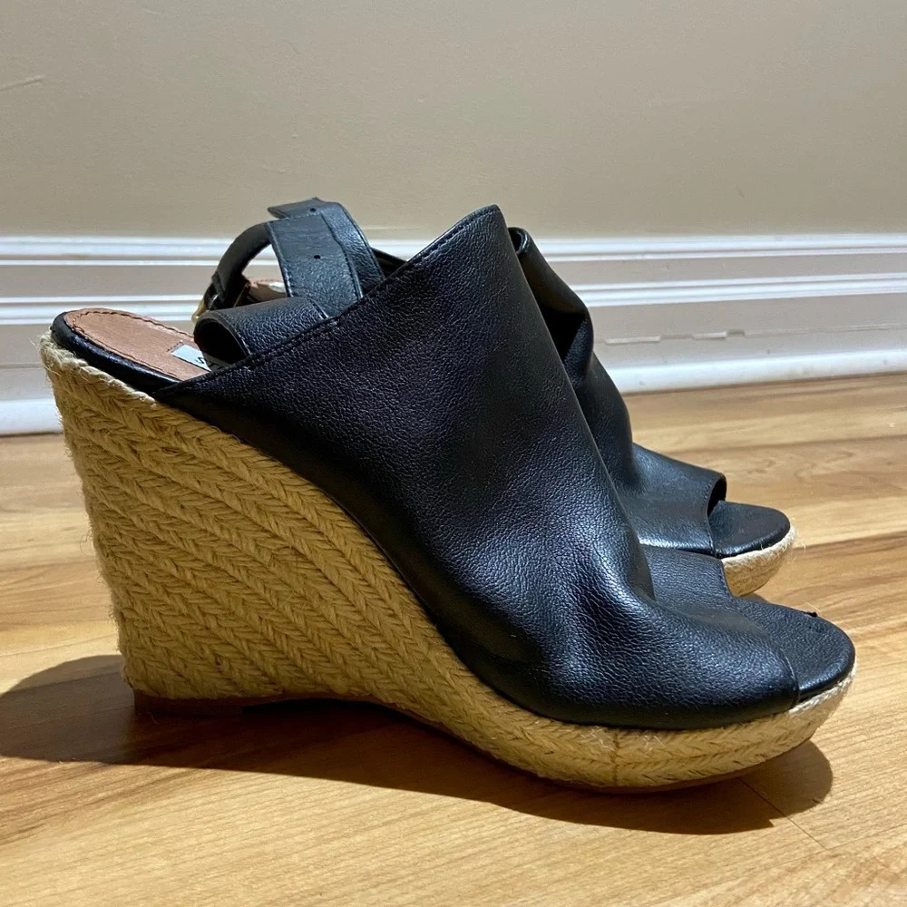 Steve Madden Wedges - Picture 1 of 4